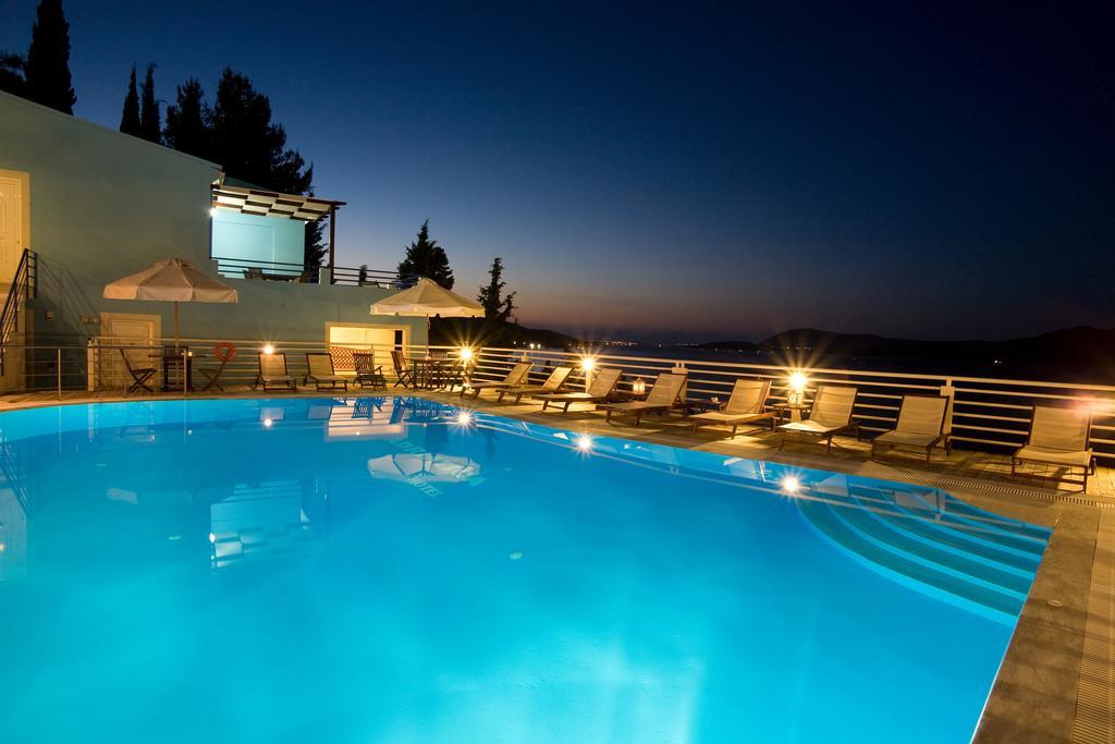 Adriatica Hotel Nikiana Eksteriør billede
