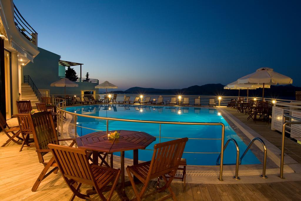 Adriatica Hotel Nikiana Eksteriør billede