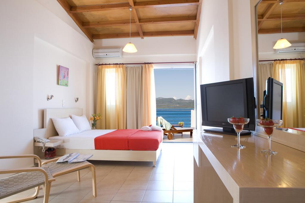 Adriatica Hotel Nikiana Eksteriør billede