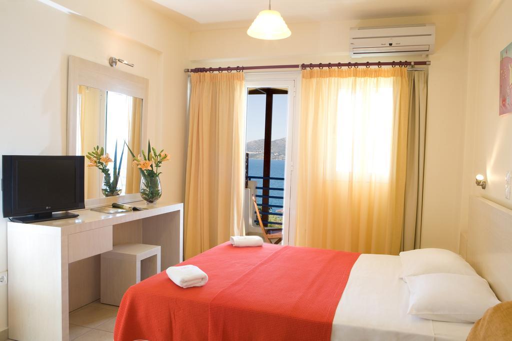 Adriatica Hotel Nikiana Eksteriør billede