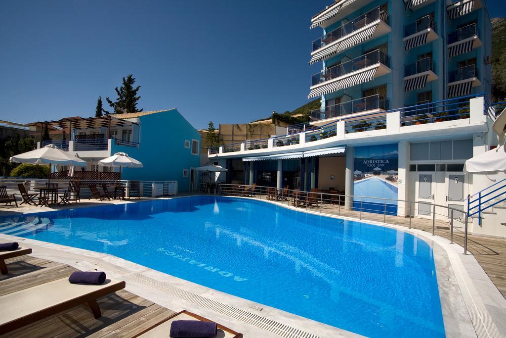 Adriatica Hotel Nikiana Eksteriør billede