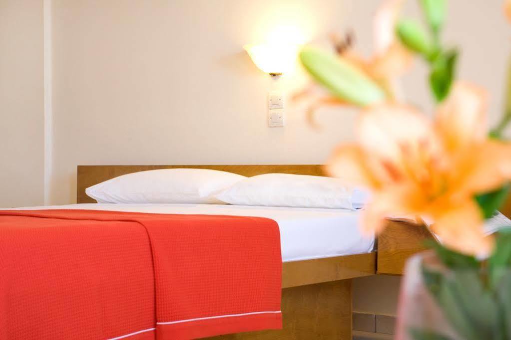 Adriatica Hotel Nikiana Eksteriør billede